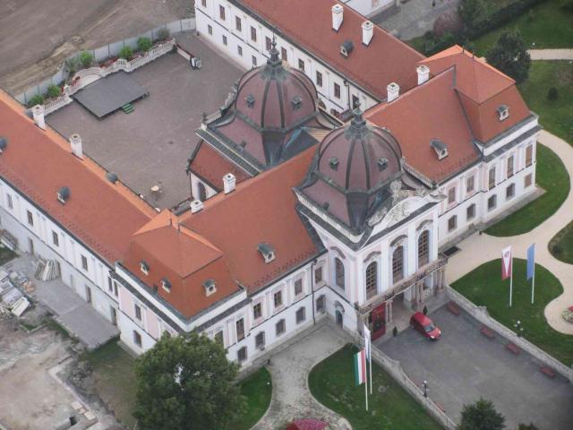 2009 185