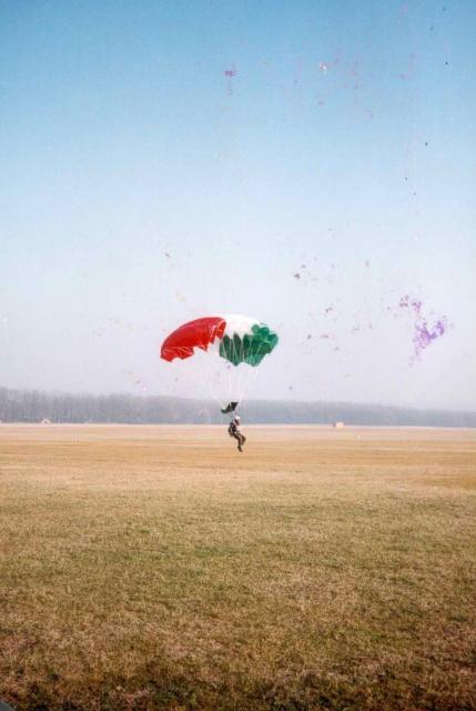 E 212. 90.11.11. Godollo