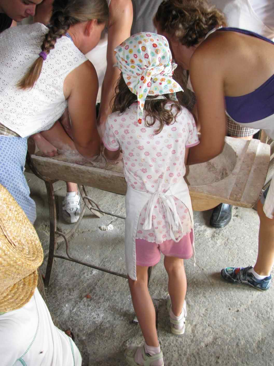 2010 099