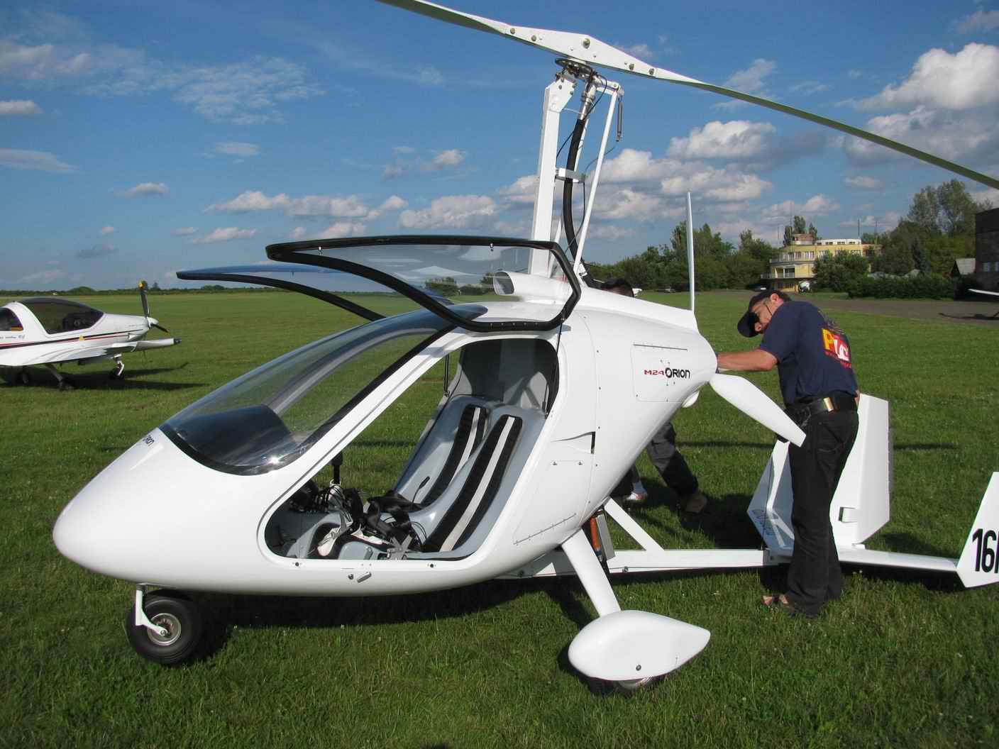 2010 371