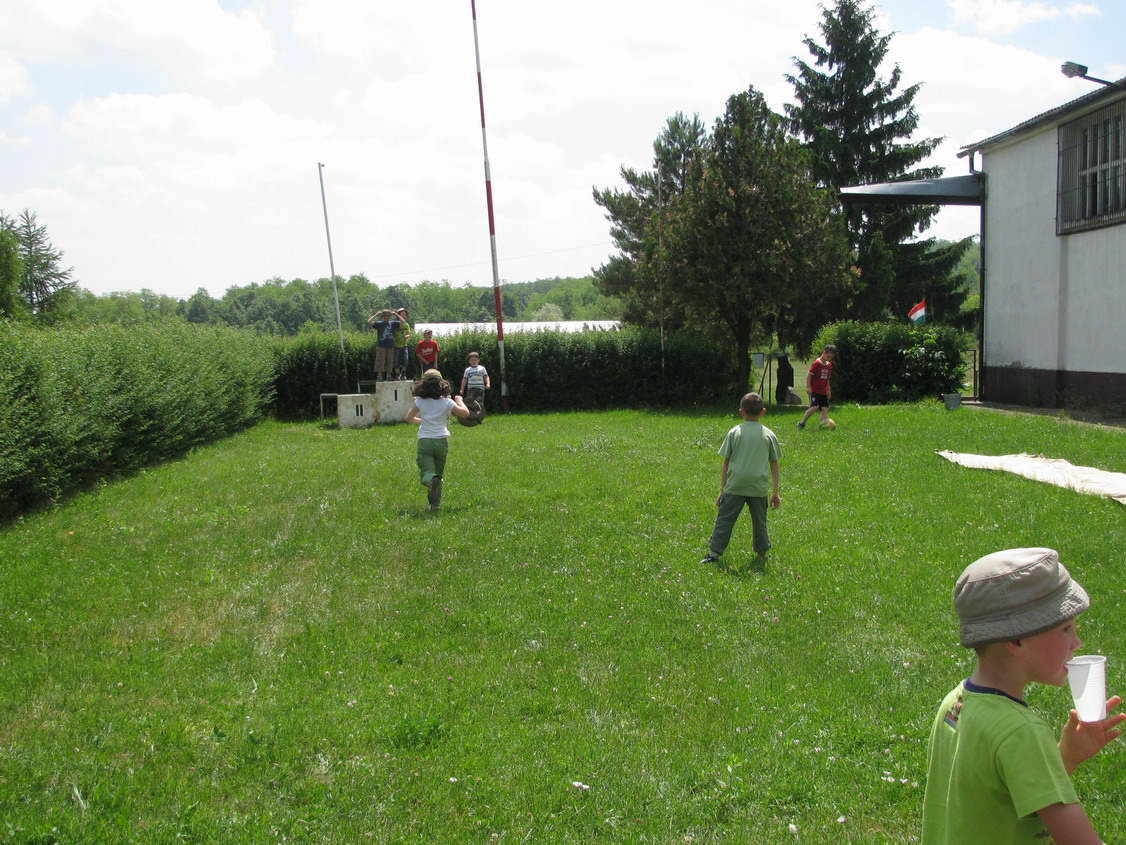KĂŠp 157
