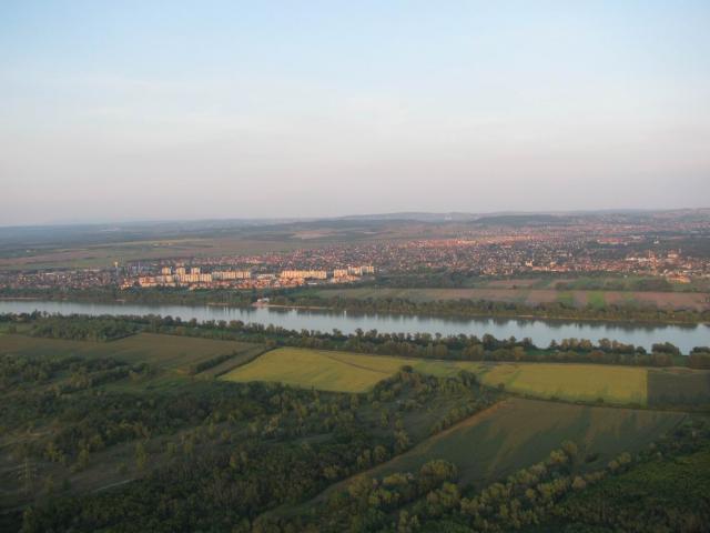 2009 329