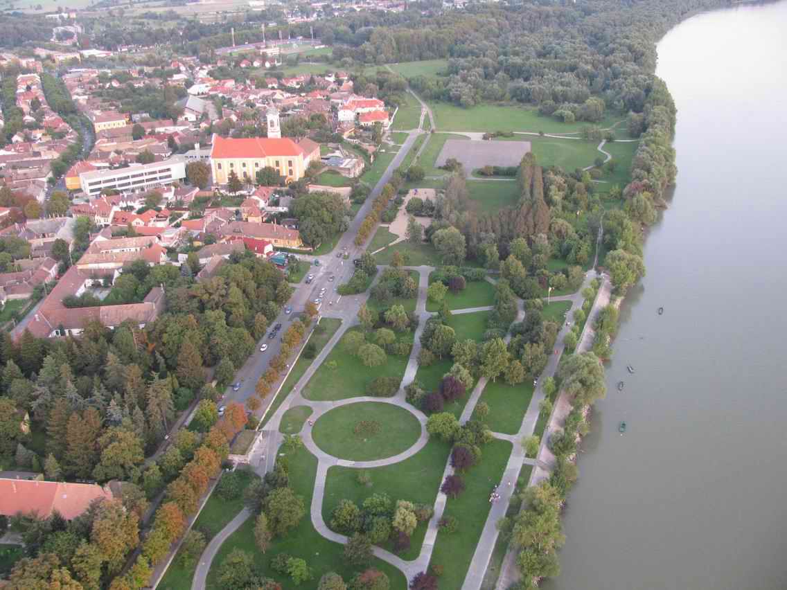 2009 370