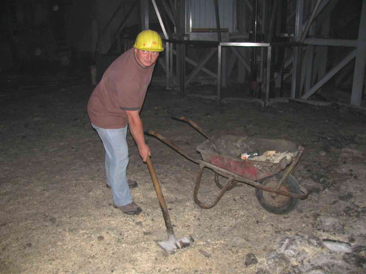 855